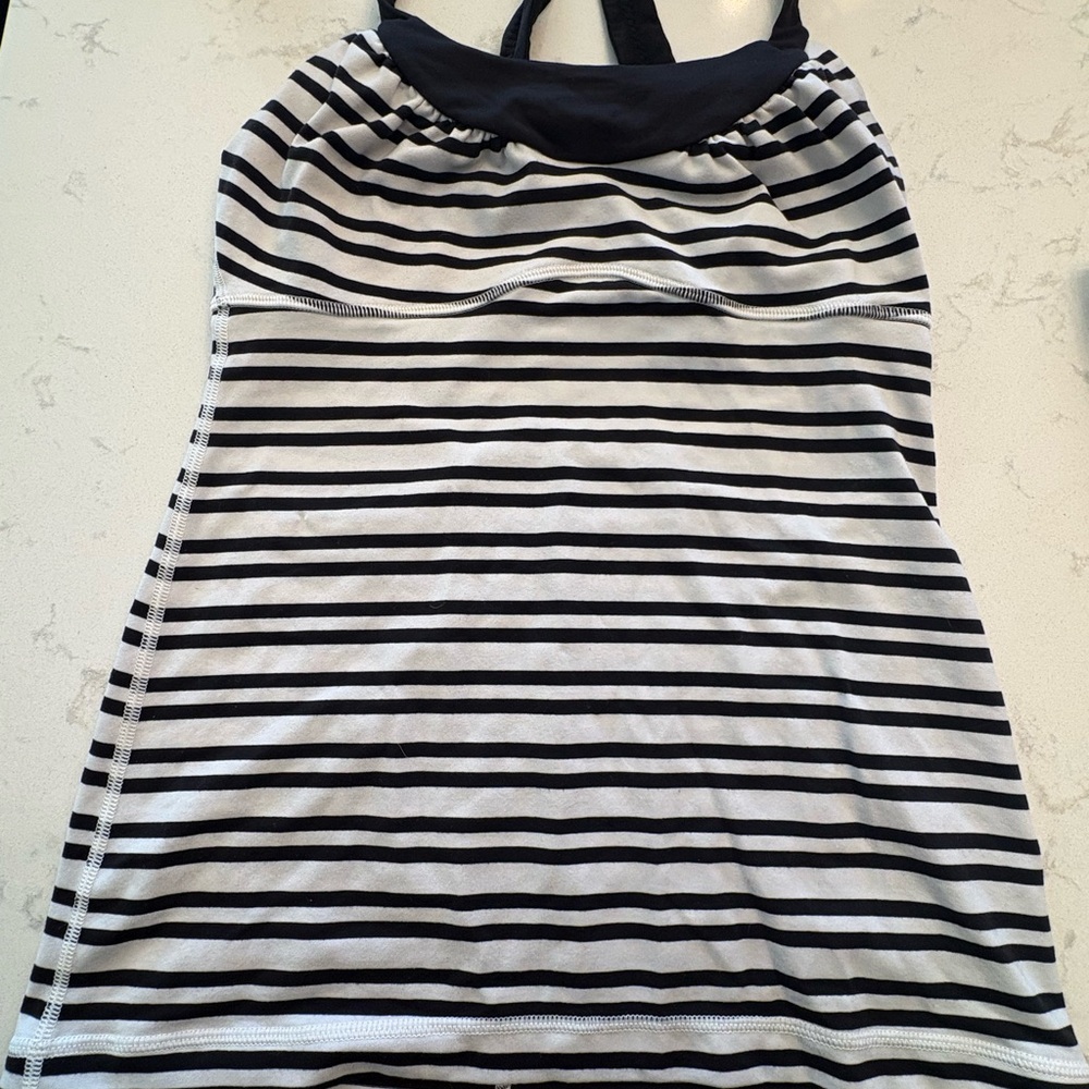 Lululemon scoop neck